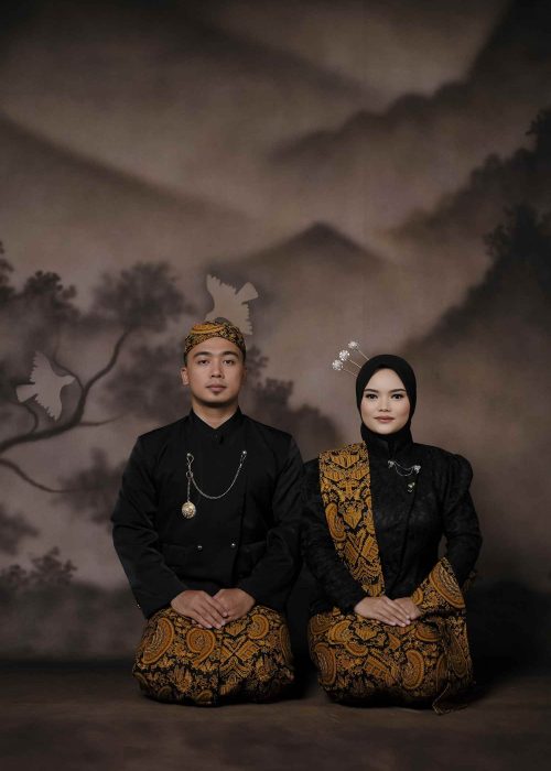 Mass Image Compressor Compressed this image. https://sourceforge.net/projects/icompress/ with Quality:40