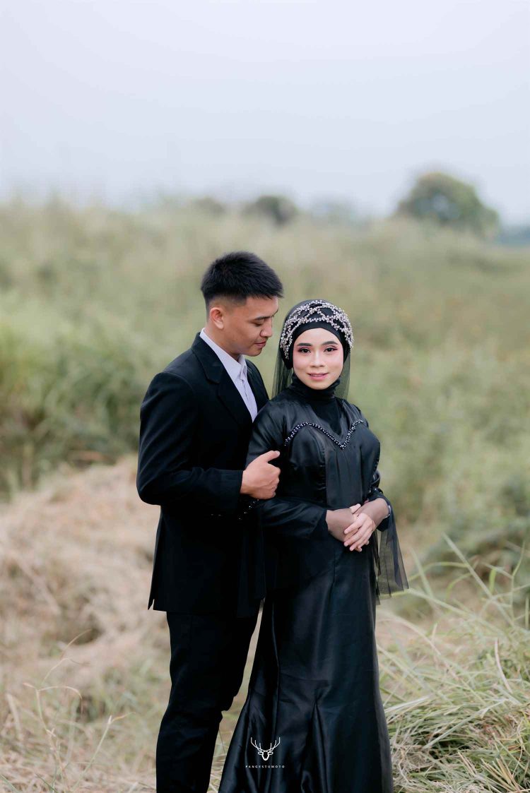 Mass Image Compressor Compressed this image. https://sourceforge.net/projects/icompress/ with Quality:40