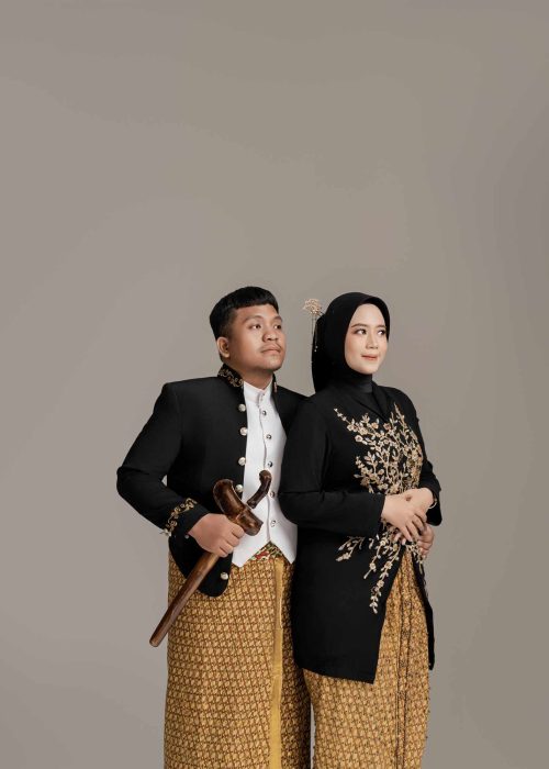 Mass Image Compressor Compressed this image. https://sourceforge.net/projects/icompress/ with Quality:45