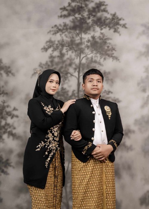 Mass Image Compressor Compressed this image. https://sourceforge.net/projects/icompress/ with Quality:45