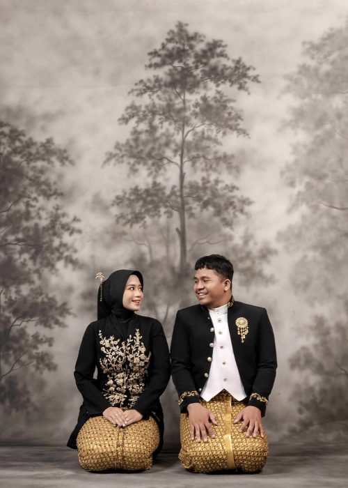 Mass Image Compressor Compressed this image. https://sourceforge.net/projects/icompress/ with Quality:45