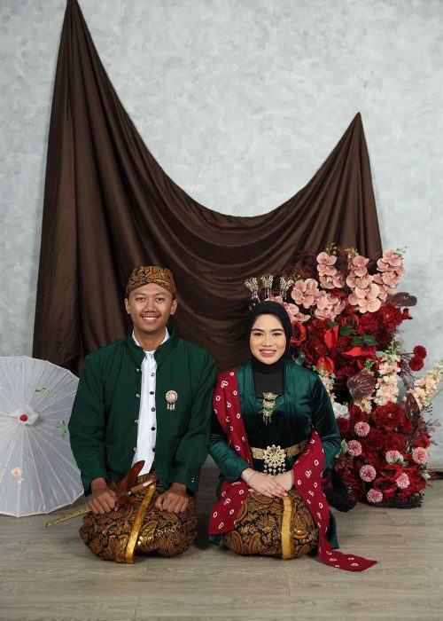 Mass Image Compressor Compressed this image. https://sourceforge.net/projects/icompress/ with Quality:35