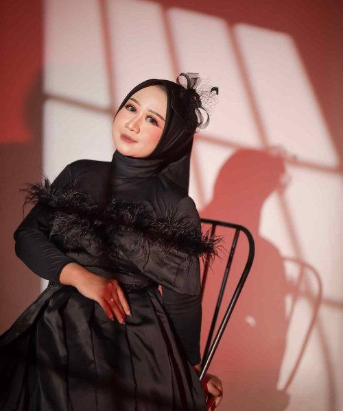 Mass Image Compressor Compressed this image. https://sourceforge.net/projects/icompress/ with Quality:35