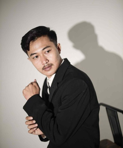 Mass Image Compressor Compressed this image. https://sourceforge.net/projects/icompress/ with Quality:35