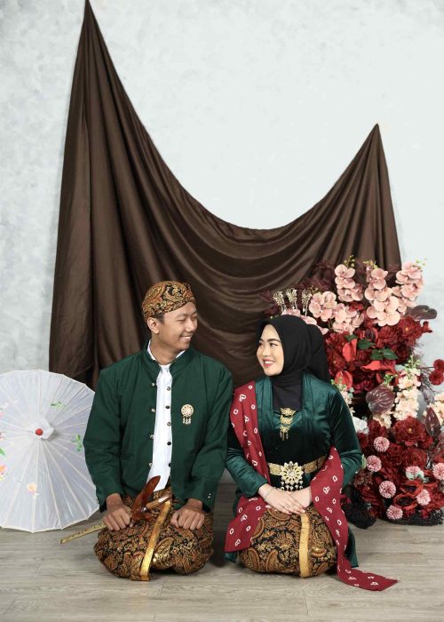 Mass Image Compressor Compressed this image. https://sourceforge.net/projects/icompress/ with Quality:35