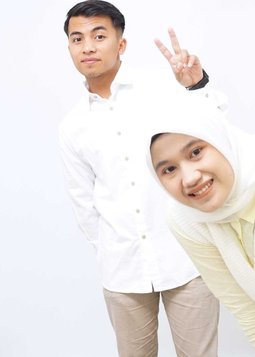 Mass Image Compressor Compressed this image. https://sourceforge.net/projects/icompress/ with Quality:50