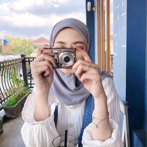 Mass Image Compressor Compressed this image. https://sourceforge.net/projects/icompress/ with Quality:70