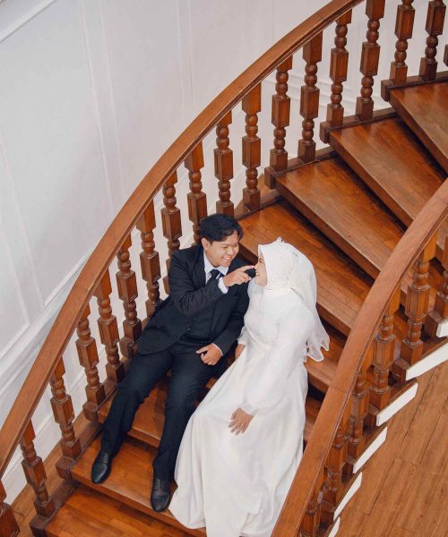 Mass Image Compressor Compressed this image. https://sourceforge.net/projects/icompress/ with Quality:40