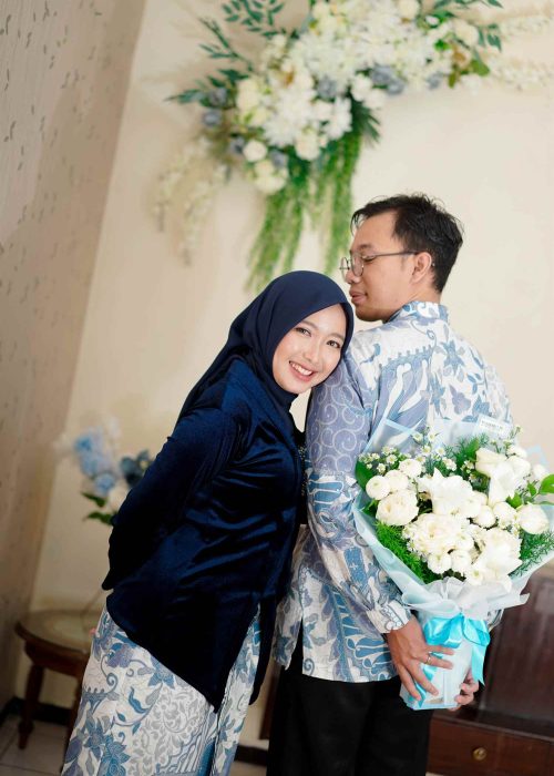 Mass Image Compressor Compressed this image. https://sourceforge.net/projects/icompress/ with Quality:40