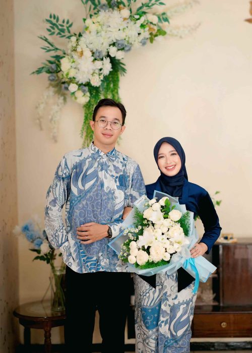 Mass Image Compressor Compressed this image. https://sourceforge.net/projects/icompress/ with Quality:40